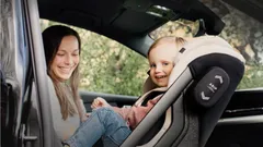Bakåtvända bilbarnstolar – En månad av säkerhet