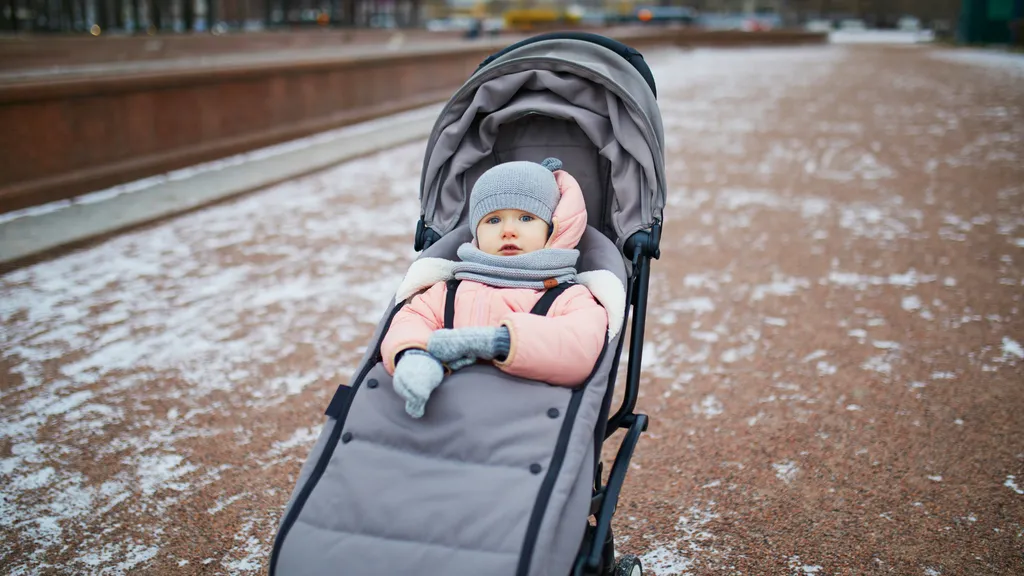 Preparing the pram for all four seasons!