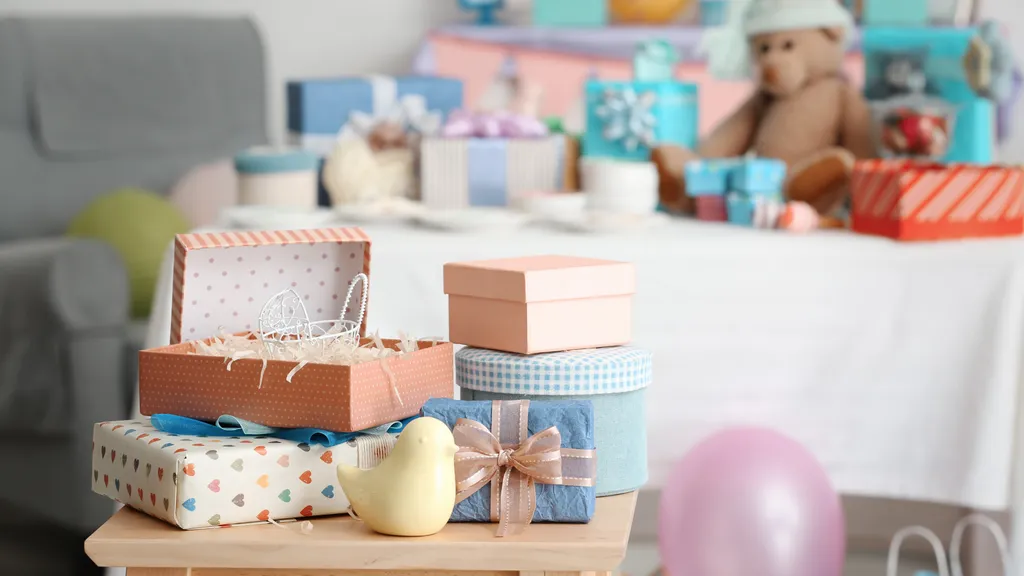 ¿Qué regalar en un baby shower? 15 ideas de regalo geniales
